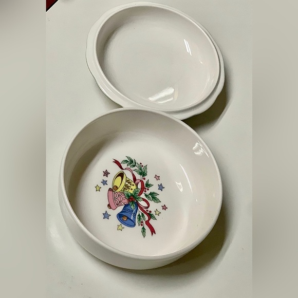 Vintage Discontinued Nikko Christmastime Lidded Candy Dish Trinket Box - Picture 7 of 13